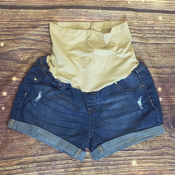 Blue Savvy Pants - Blue Savvy Maternity distressed denim shorts. Size XL. GUC. No rips, no stains.